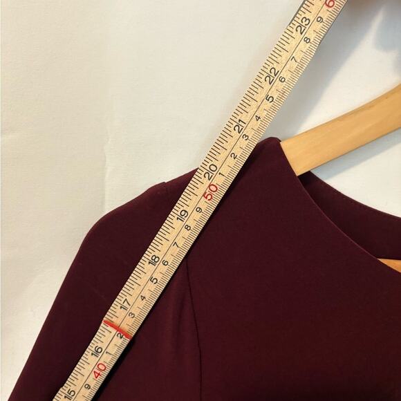 Lauren Ralph Lauren Burgundy Ruched Sheath Dress Size 4 - Picture 3 of 10